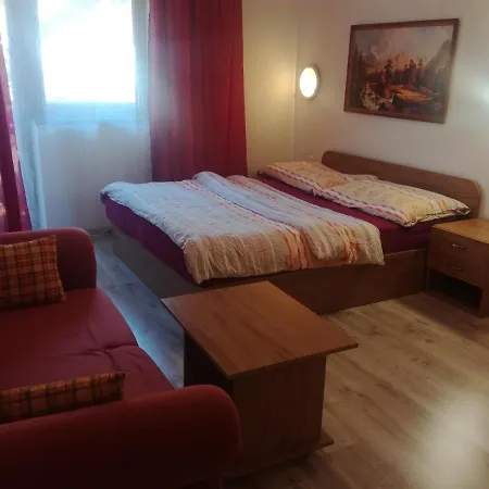 Ludmila Apartment *